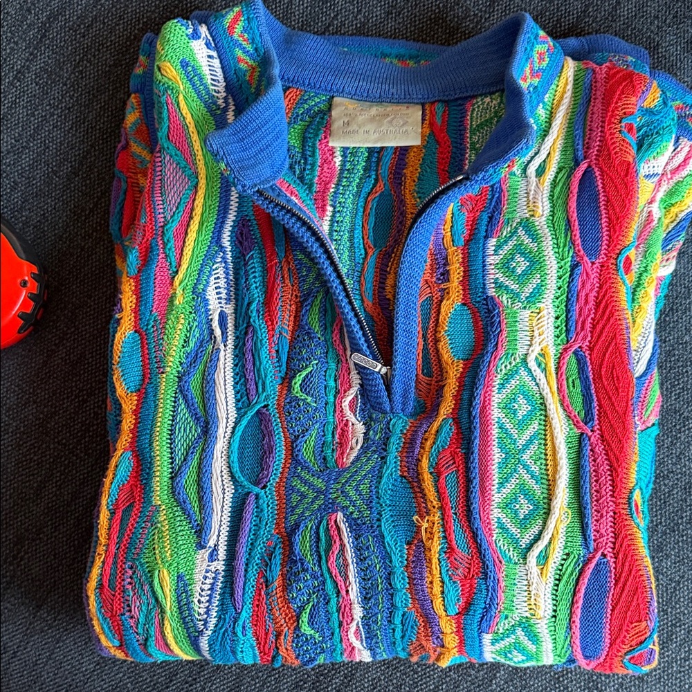 Vintage coogi sweater size M - Great Condition - Picture 2 of 14